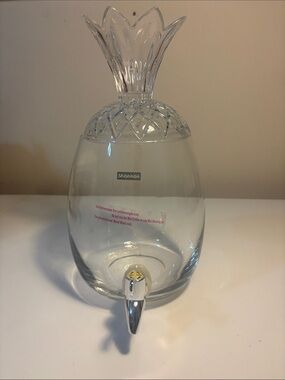 SHAN Clear Glass Pineapple Beverage Dispenser with Silver Spigot